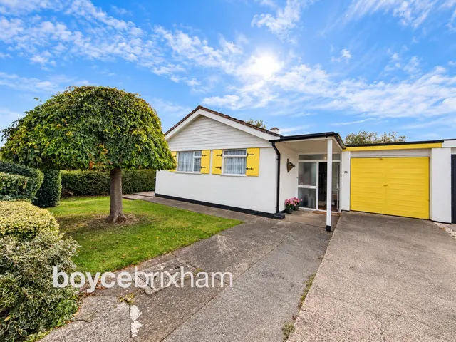 Smardon Avenue, Brixham, photo 1