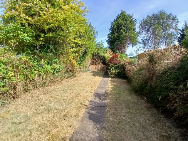 Lychgate Lane, Burbage, LE10, photo 3