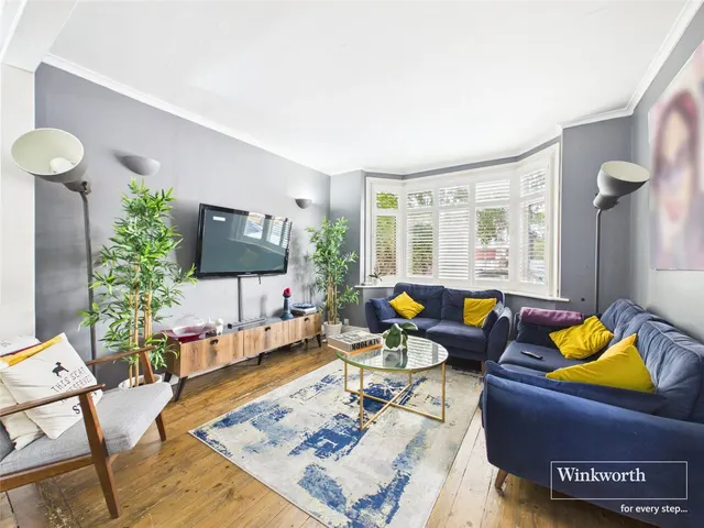 Farm Road, Edgware, HA8, photo 2