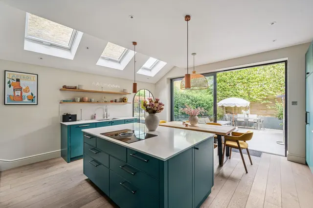 Tantallon Road, London, SW12, photo 2