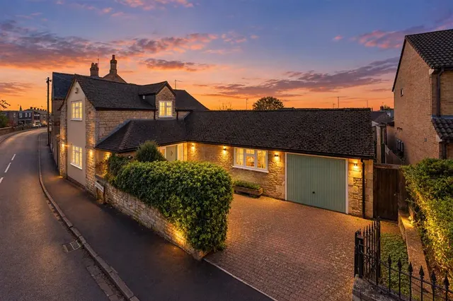 Empingham Road, Stamford, PE9, photo 1