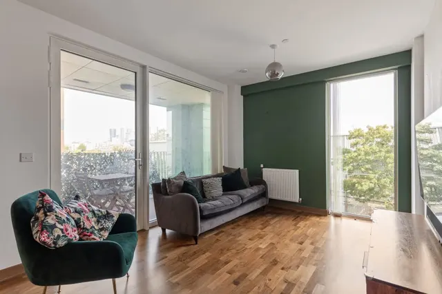 Telcon Way, London, SE10, photo 1