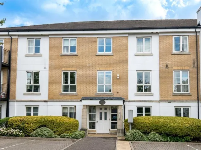 Tudor Way, Woking, GU21, photo 1