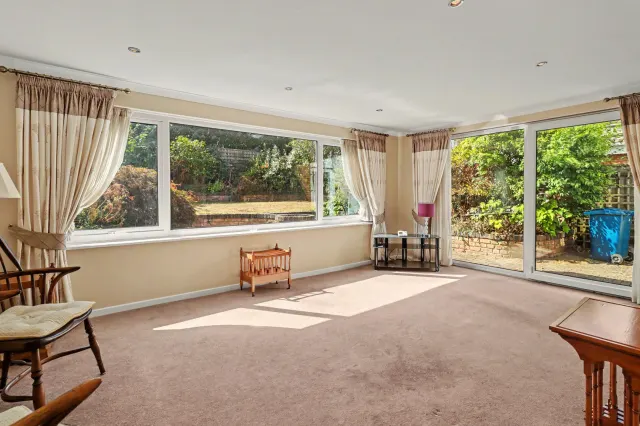 Sandringham Road, Stafford, photo 3