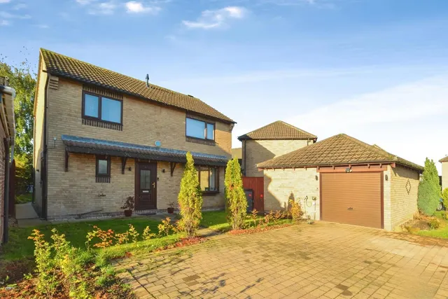 Daltry Close, Yarm, TS15, photo 1