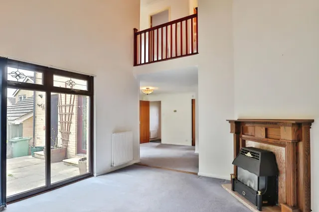 Eaton Hill, Leeds, LS16, photo 3