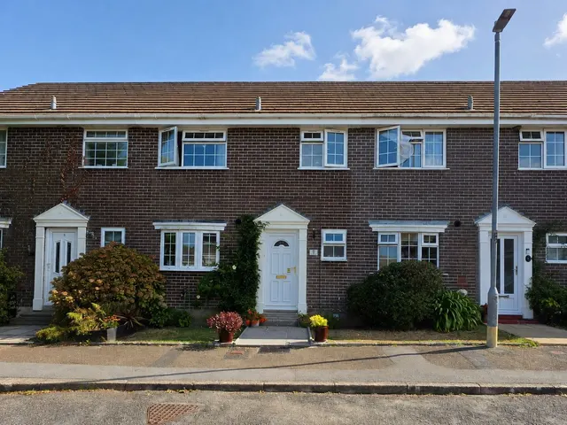 Barton Close, Landrake, PL12, photo 1