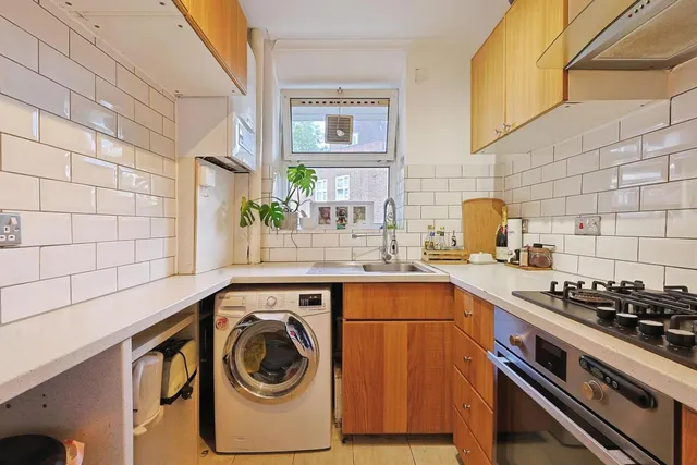 Photo 2 — Union Grove, Clapham, London, SW8