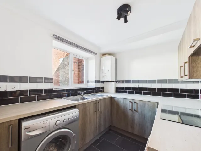 Church Road, Lowestoft, photo 1