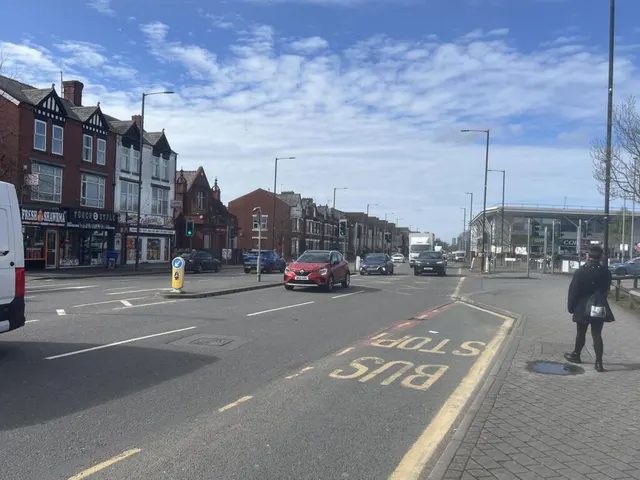Hyde Road, M18, photo 1