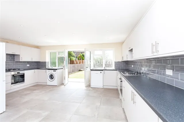Thorverton Road, London, NW2, photo 1