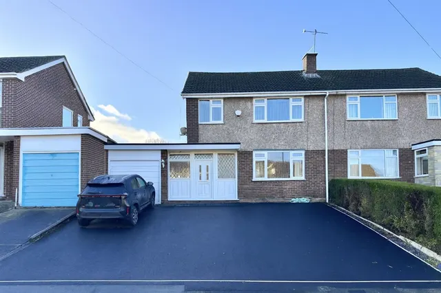 Bowland Road, Glossop, photo 1