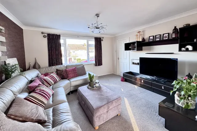 Bowland Road, Glossop, photo 3