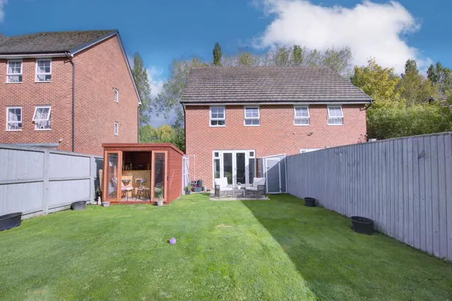 Liverpool Road, Widnes, WA8, photo 3