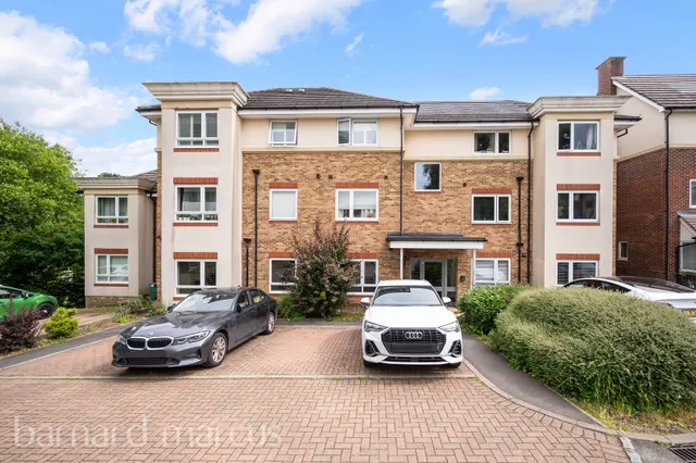 Dalmeny Way, EPSOM, photo 1