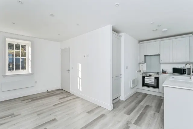 Old Chester Road, Holywell, CH8, photo 3
