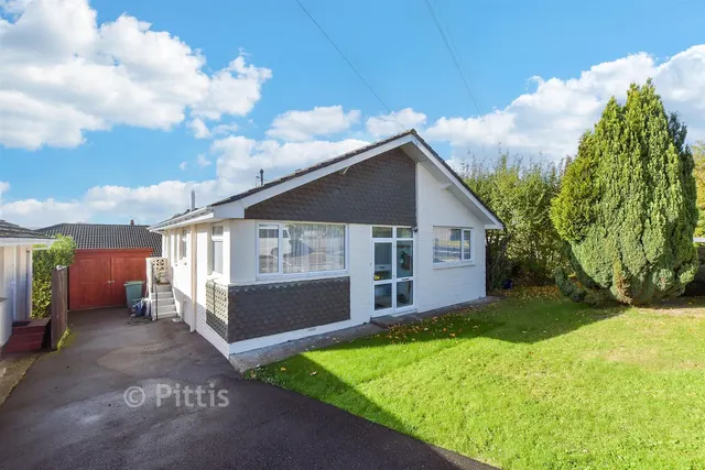 Clarendon Close, Brading, PO36, photo 1
