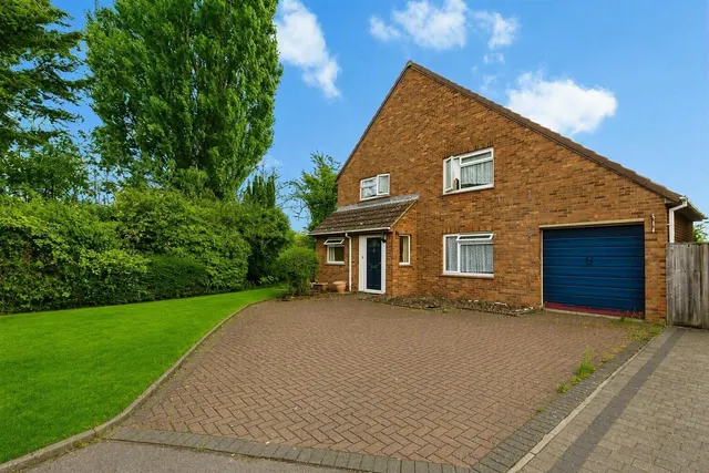 Bradenham Walk, Aylesbury, HP21, photo 1