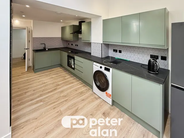 Crwys Road, Cardiff, CF24, photo 2