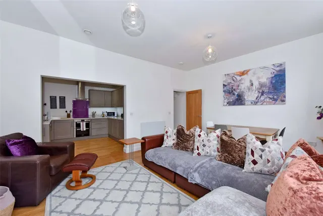 Tuns Lane, Henley-on-Thames, Oxfordshire, RG9 1SA, photo 1