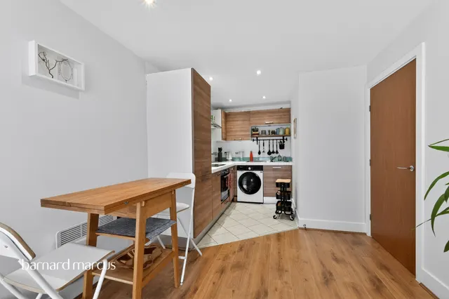 Church Street, Epsom, photo 1