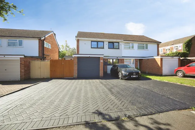 Jolyffe Park Road, Stratford-Upon-Avon, CV37, photo 1