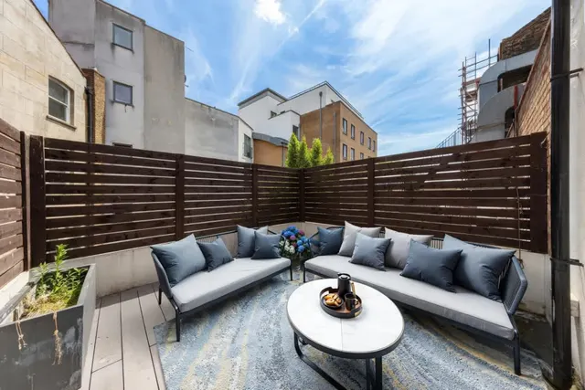St. John Street, Clerkenwell, EC1V, photo 1