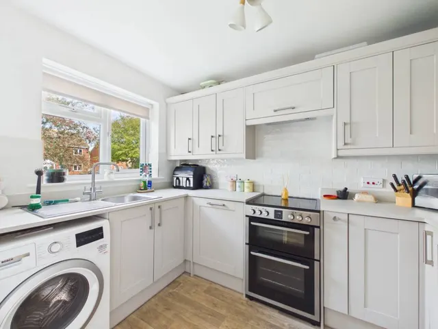 Tetbury Close, Little Stoke, BS34, photo 3