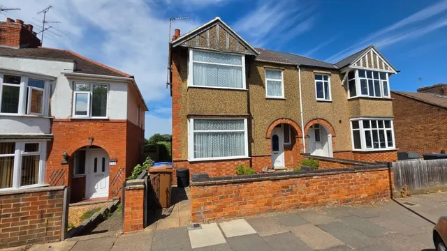 Rothersthorpe Road, Northampton, photo 1