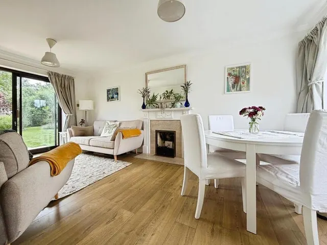 Photo 2 — Rowanwood Avenue, Sidcup, DA15