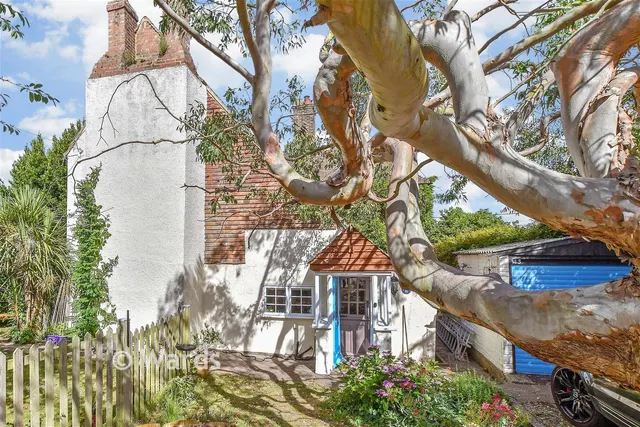 Station Road, Lydd, TN29, photo 1