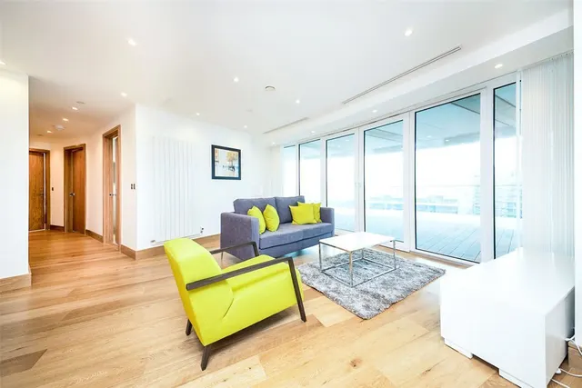 Arena Tower, London, photo 1