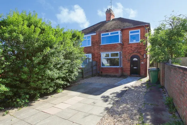 Lynton Road, Peterborough, photo 1