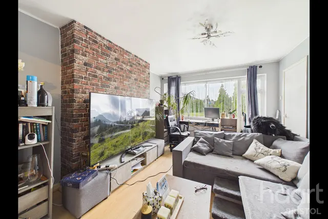Cedar Close, Bristol, BS34, photo 2