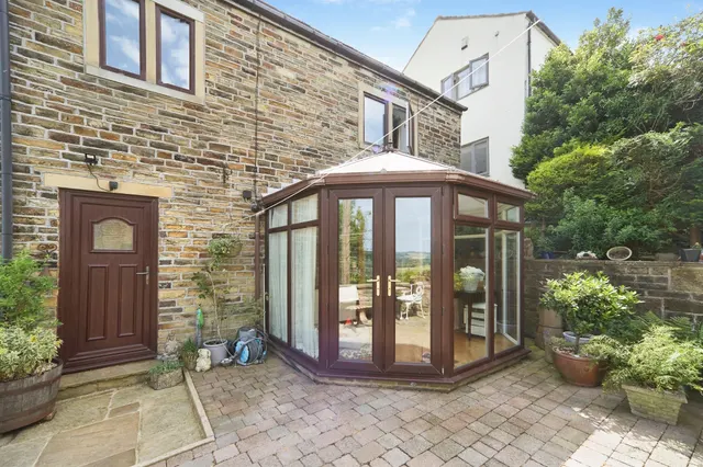 North Bank Road, Bingley, photo 1
