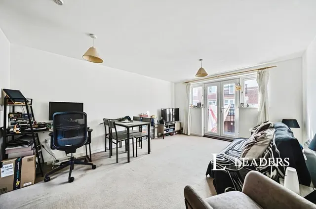 Langstaff Way, Southampton, SO18, photo 1