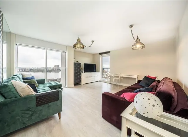 Erebus Drive, West Thamesmead, SE28, photo 1