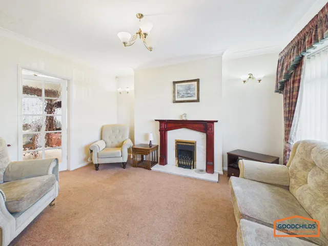 Railswood Drive, Walsall, WS3, photo 1