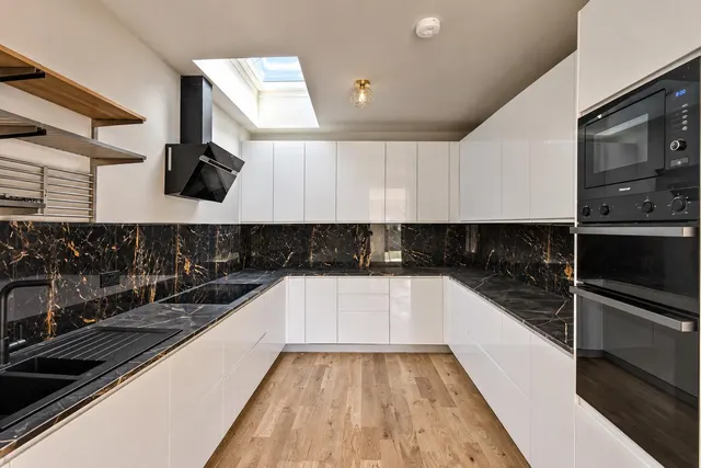 Gladstone Avenue, Twickenham, TW2, photo 3