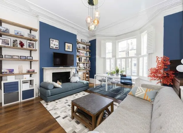 Photo 2 — Gauden Road, Clapham, SW4