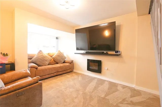 Gibraltar Lane, Denton, M34, photo 2
