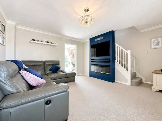 Millers Rise, Hailsham, BN27, photo 2