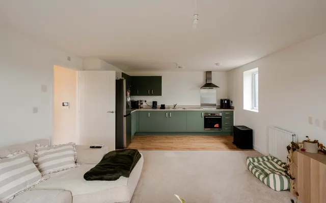 Mountain Ash House, Hartcliffe, BS13, photo 1