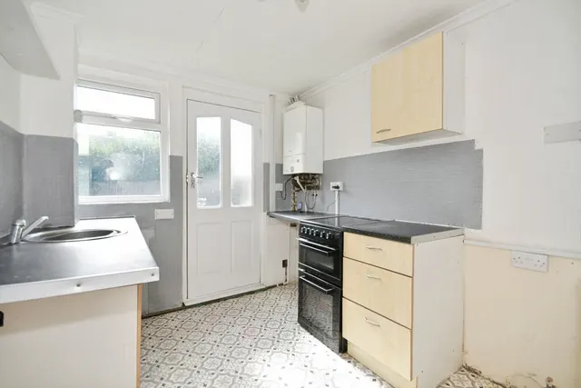 Lee Road, Chesterfield, S41, photo 3