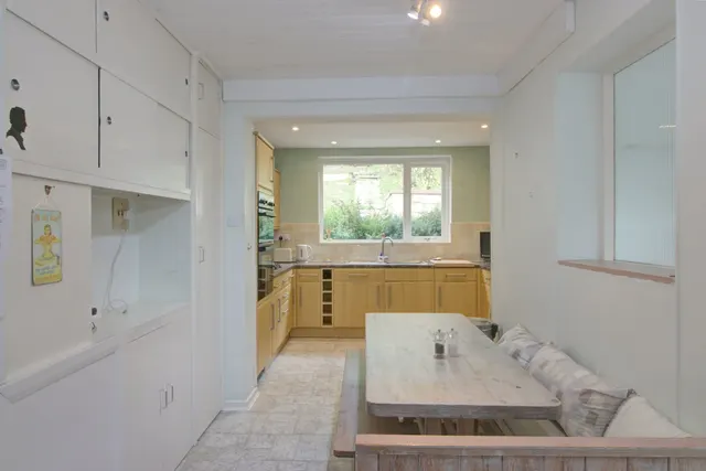The Willow Falls, Bath, BA1, photo 3