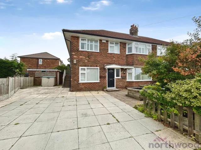 Ennerdale Avenue, Bolton, BL2, photo 1
