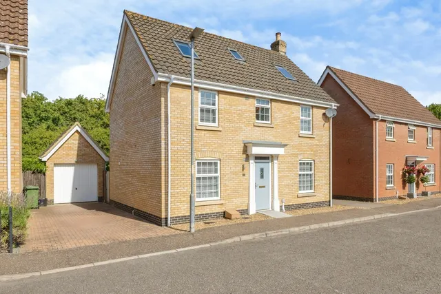 Papillon Road, Wymondham, Norfolk, NR18, photo 1