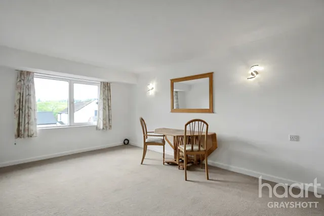 Wey Hill, Haslemere, GU27, photo 2