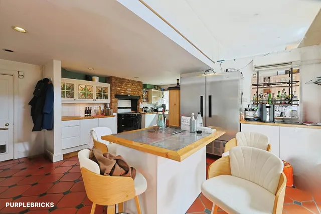 Hardwicke Road, London, W4, photo 1