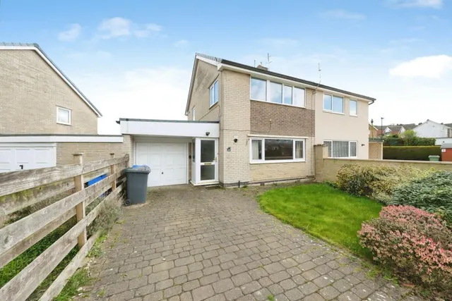 Rosamond Avenue, Bradway, Sheffield, S17 4LT, photo 1